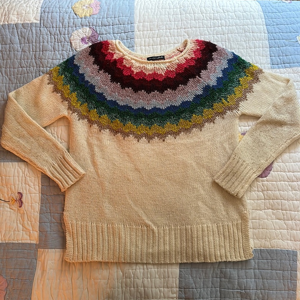 Size small American Eagle sweater